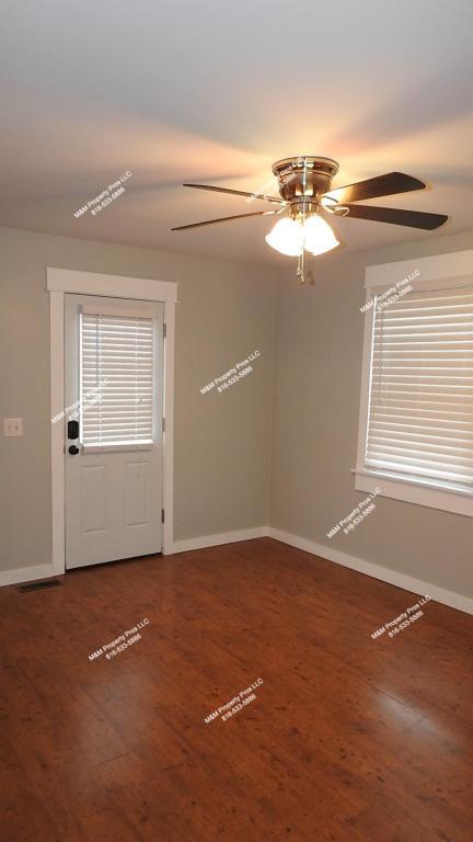 Building Photo - 517 Holmes St