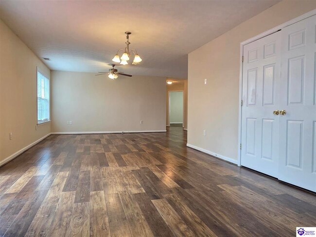 Building Photo - 104 Dante Ct