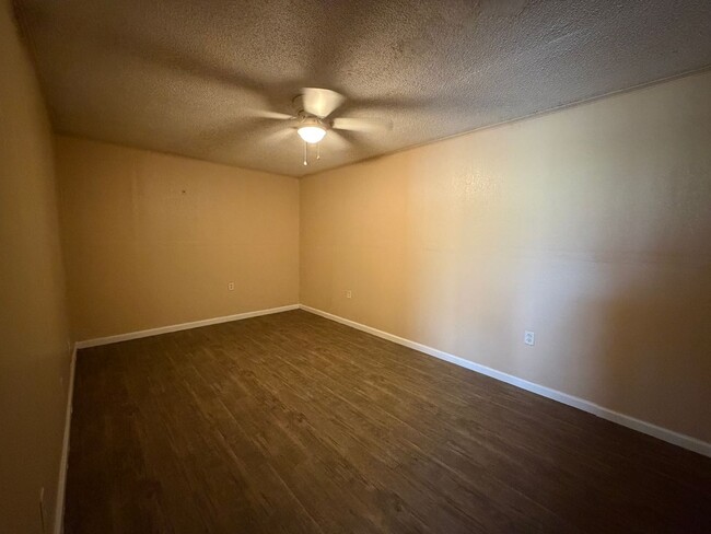 Building Photo - 956 Thompson Springs Rd SE