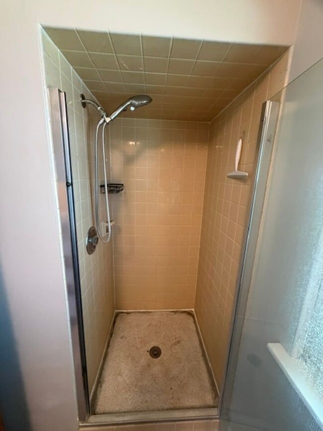 Building Photo - House for Rent in Bartonville 3 BR / 1 BA