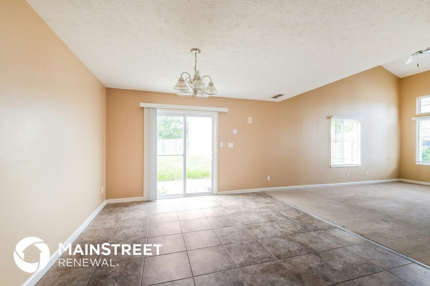 Building Photo - 6602 Largo Ln