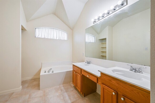 Building Photo - 216 Quail Trail Ln
