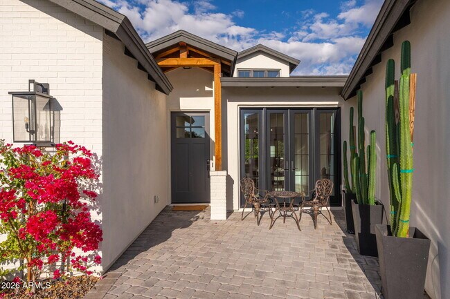 Building Photo - 4017 N 49th Pl