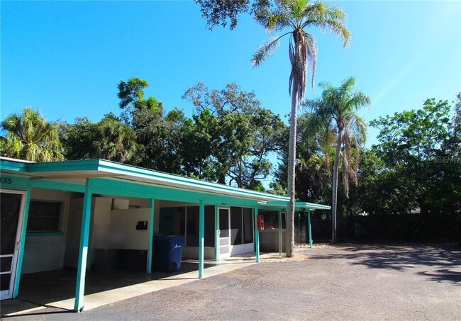 Primary Photo - 6339 Gateway Ave