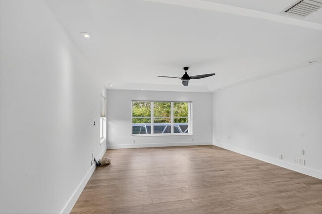 Building Photo - 11119 Blue Coral Dr