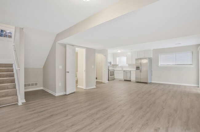 Building Photo - 4061 Oak Stone Dr