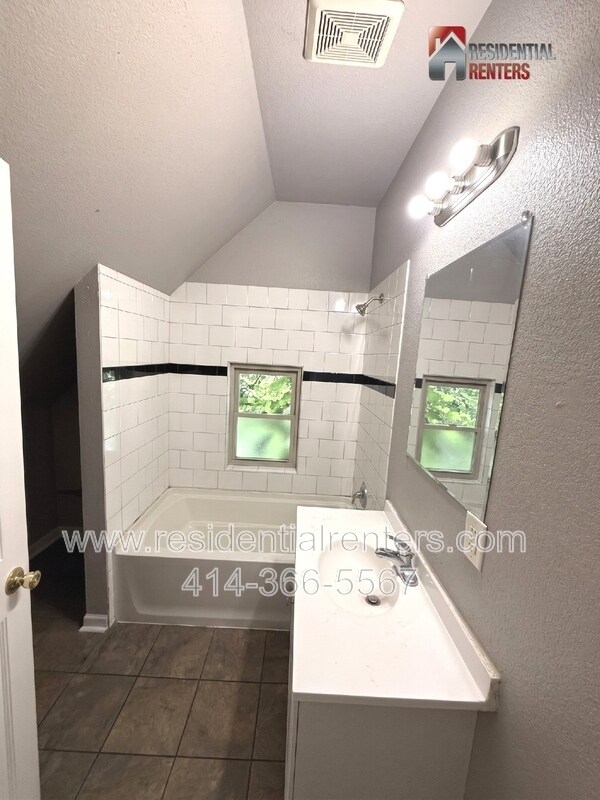 Building Photo - 2804 N Palmer St
