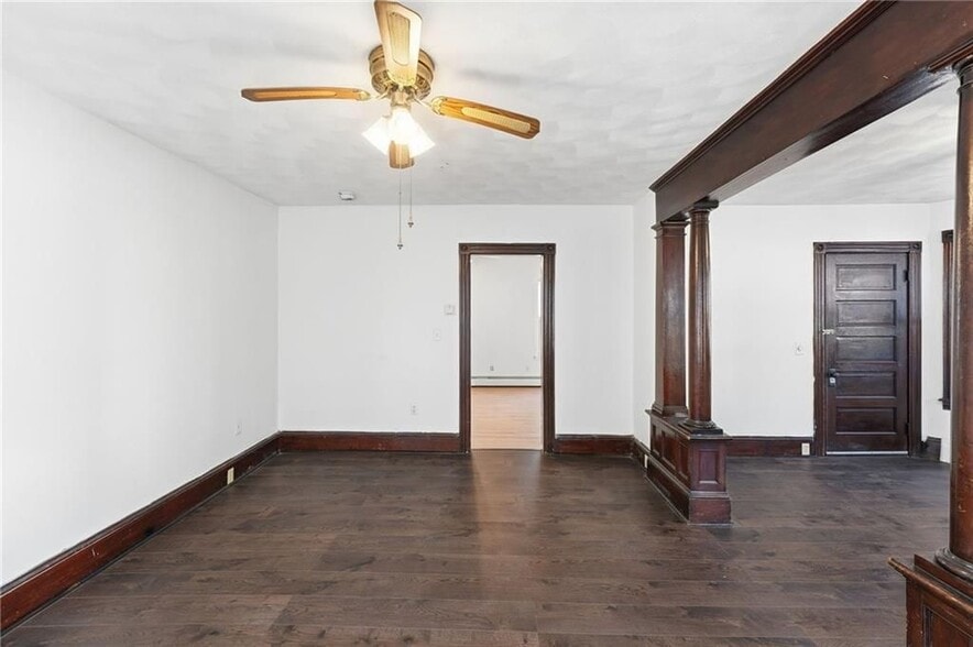 Building Photo - 93 Oakland Ave