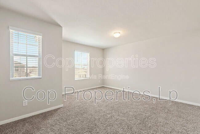Building Photo - 5103 Topaz Bnd