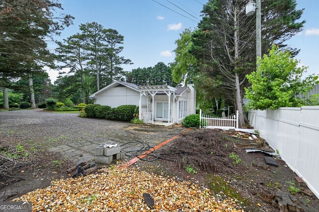 Building Photo - 1455 Courtney Ln