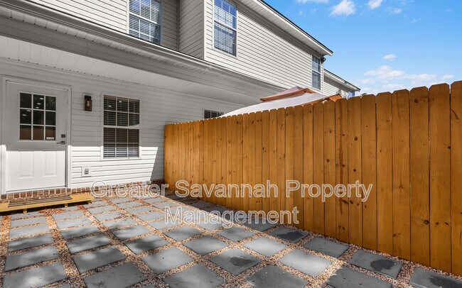 Building Photo - 11903 Apache Ave
