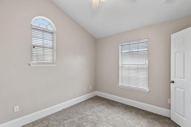 Building Photo - 2602 Fenwood Ct