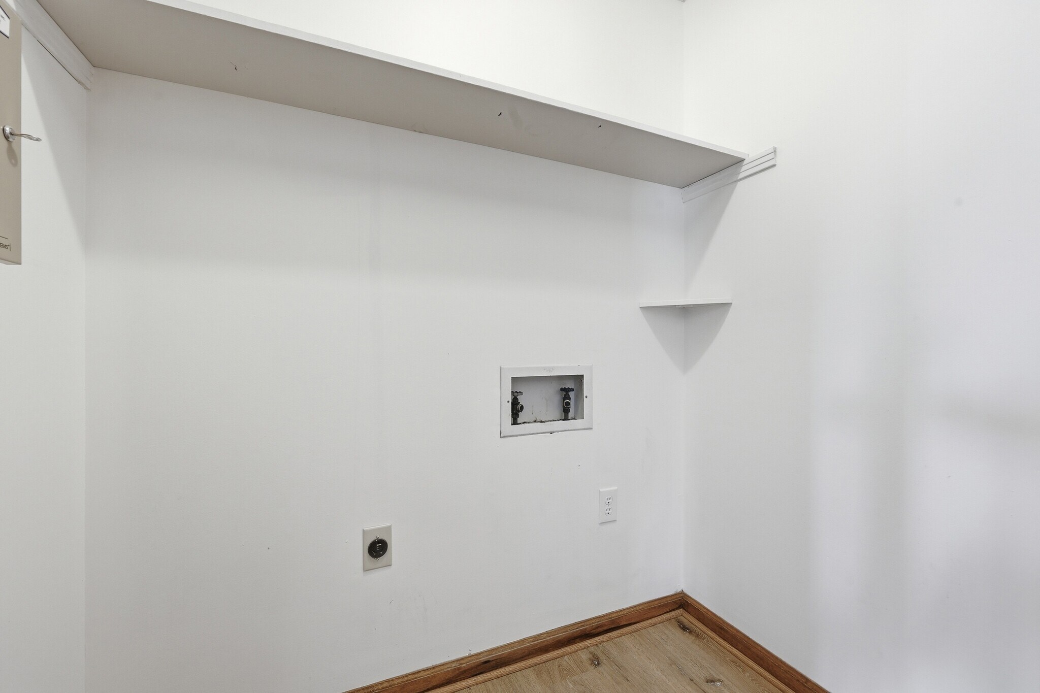 Building Photo - 1325 Sun Valley Rd