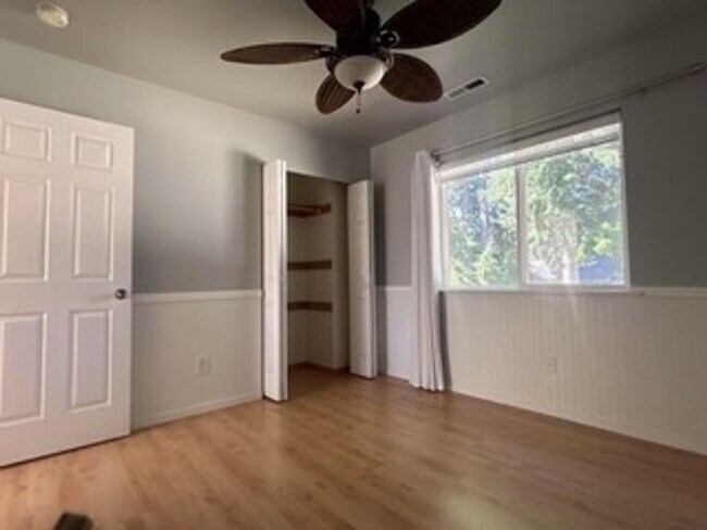 Building Photo - Spacious 4 bedroom Meridian Campus home wi...