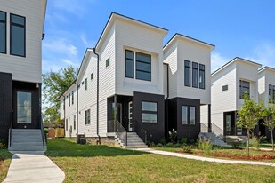 Building Photo - 2521 W Heiman St