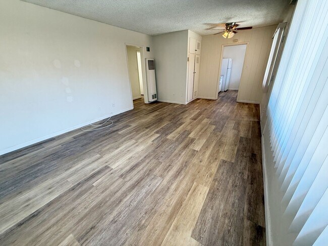 Building Photo - 4348 - 4352 1/2 McClintock St