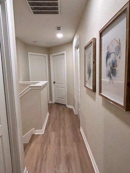 Building Photo - 4338 Fennwood Ct