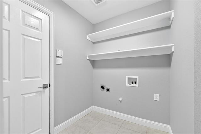 Building Photo - 8104 Springmoss Dr