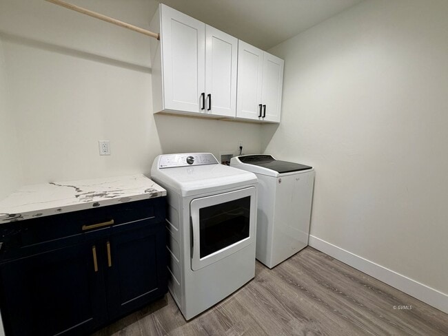 Building Photo - 1204 S Central Ave