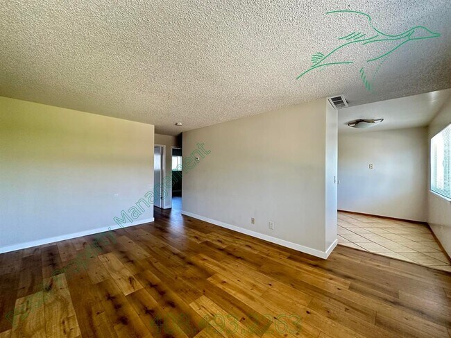 Building Photo - 978 Westlynn Way