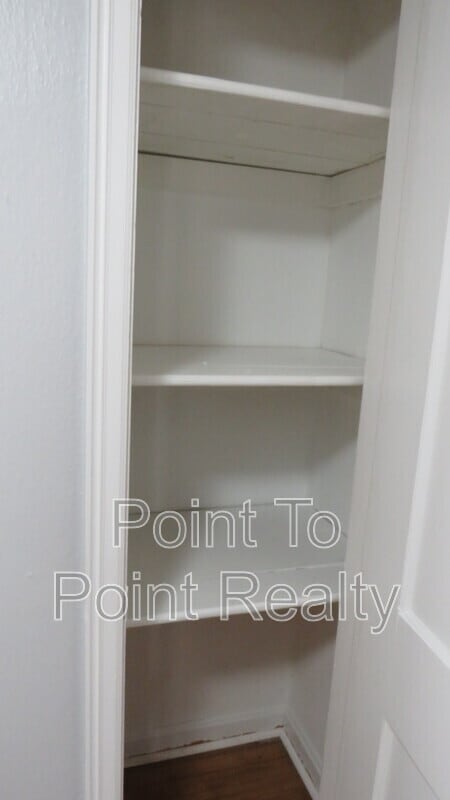 Building Photo - 4811 Sefa Cir N