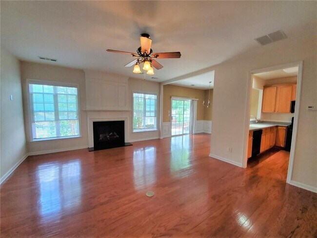 Building Photo - 2087 Deptford Dr