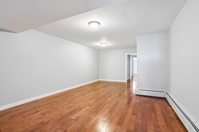 Building Photo - 628 Palisade Ave