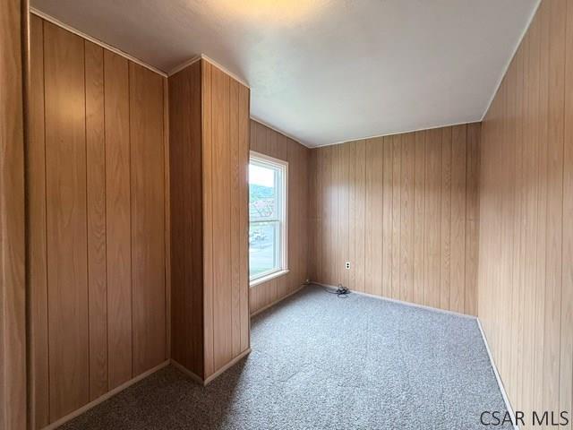 Building Photo - R130 Strayer St