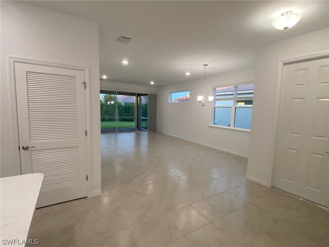 Building Photo - 4225 Bloomfield St