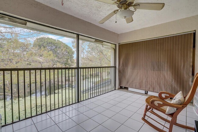 Building Photo - 3543 Cocoplum Cir