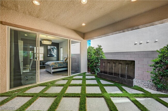 Building Photo - 3943 Reyes Ave
