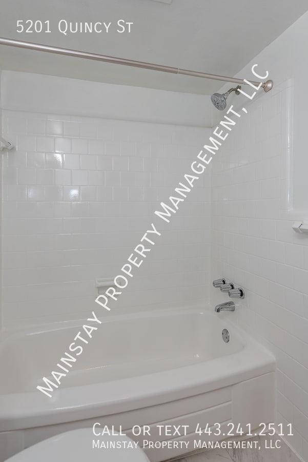 Building Photo - 5201 Quincy St