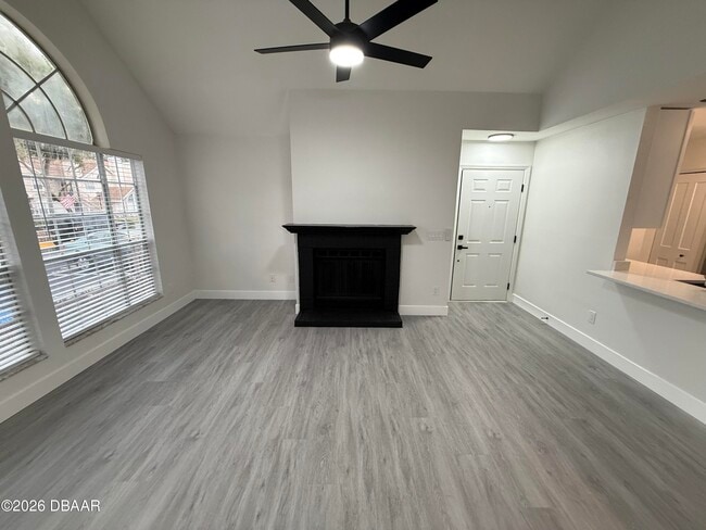 Building Photo - 615 Richland Ct