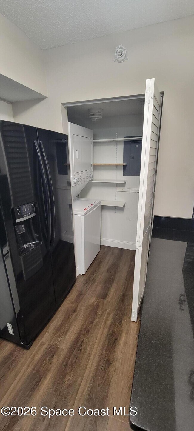 Building Photo - 1590 S 42ND Cir