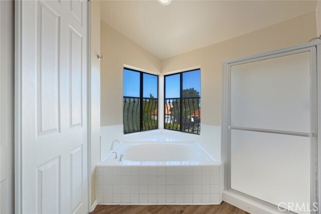 Building Photo - 325 Rainbow Terrace