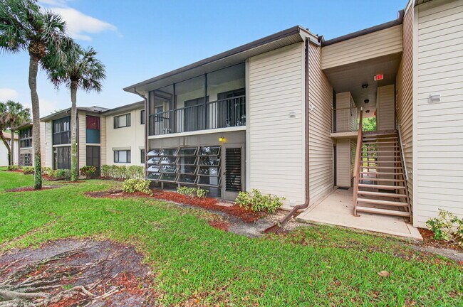 Building Photo - 15496 Lakes of Delray Blvd