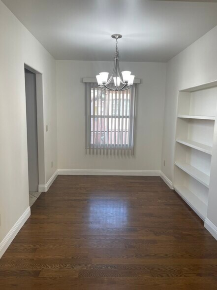 Building Photo - 5255 Via Campo St