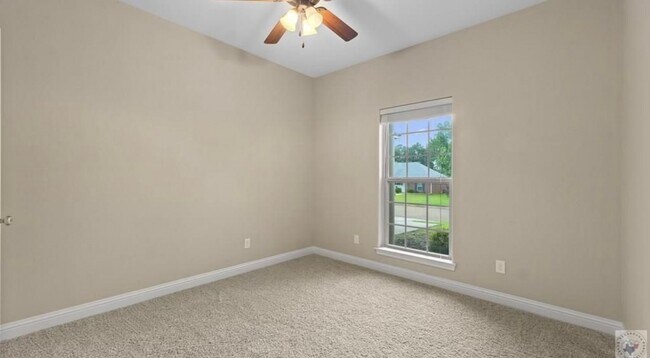 Building Photo - Hidden Acres Home for Lease!