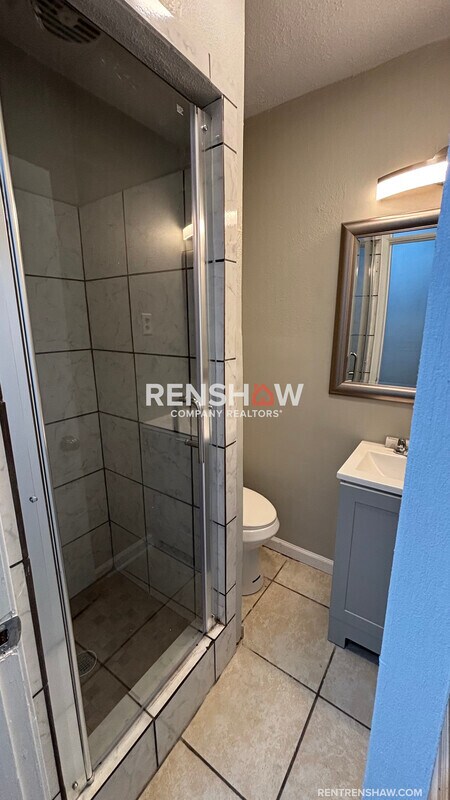 Building Photo - 1911 Quinn Ave