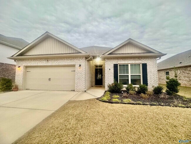 Building Photo - 9133 Monteagle Blvd SE