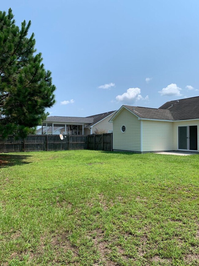 Building Photo - 6943 Newbury Way