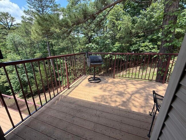 Building Photo - 393 Ozark Mountain Resort Dr