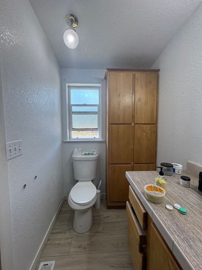 Building Photo - Charming & Updated Home in Kittitas, WA