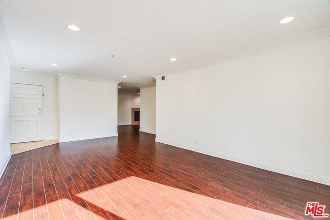 Building Photo - 1508 Veteran Ave