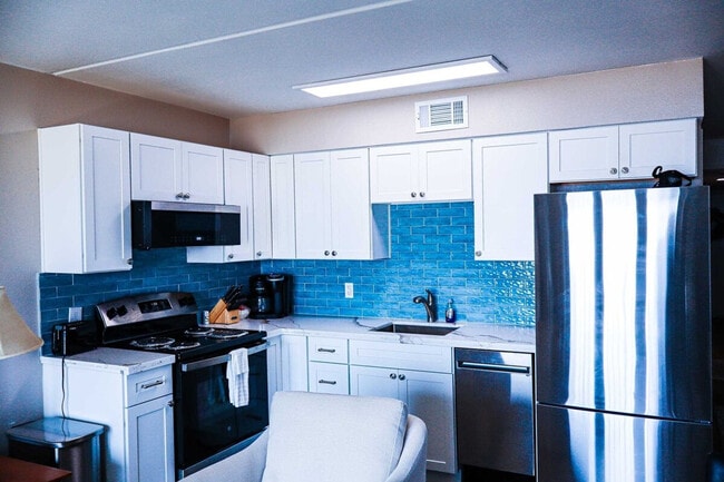 Building Photo - 5516 Gulf Blvd