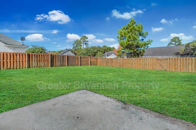 Building Photo - 601 Bristol Way