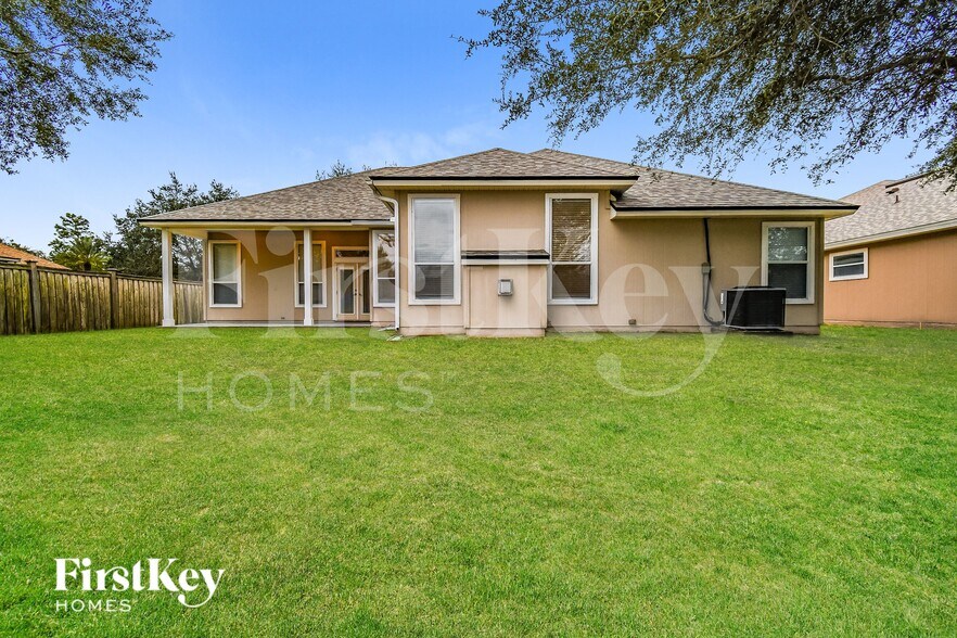 Building Photo - 14049 Red Rock Lake Dr