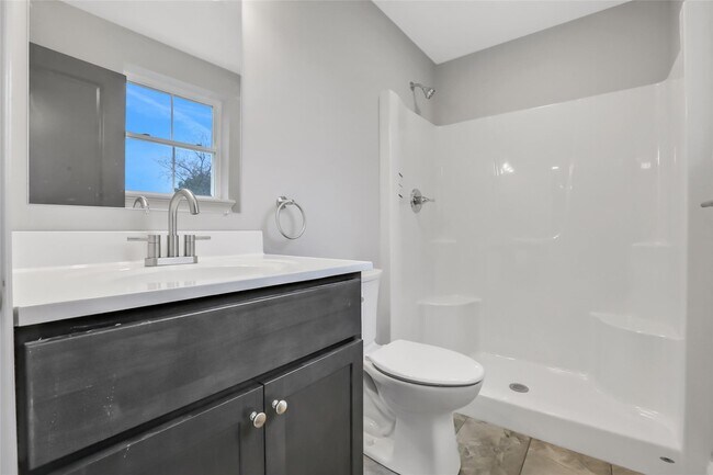 Building Photo - 108 Clarks Ln