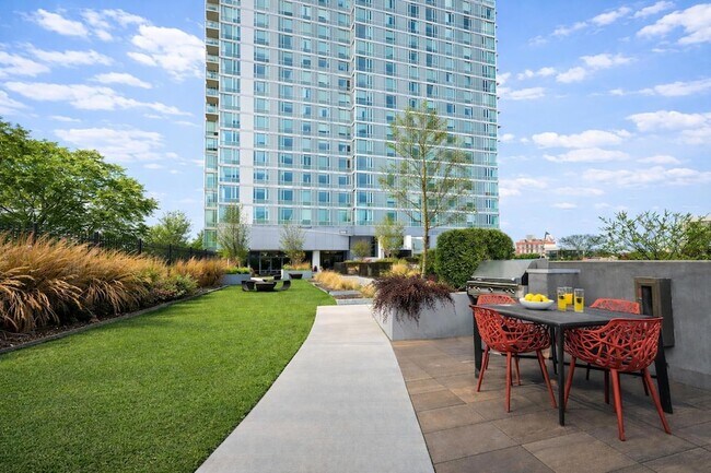 Building Photo - 1524 Sheepshead Bay Rd