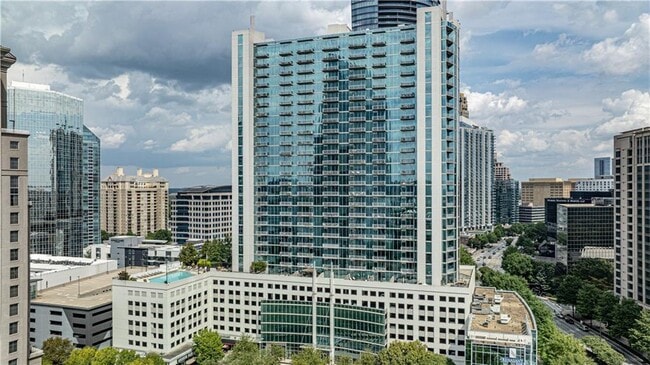 Building Photo - 3324 Peachtree Rd NE